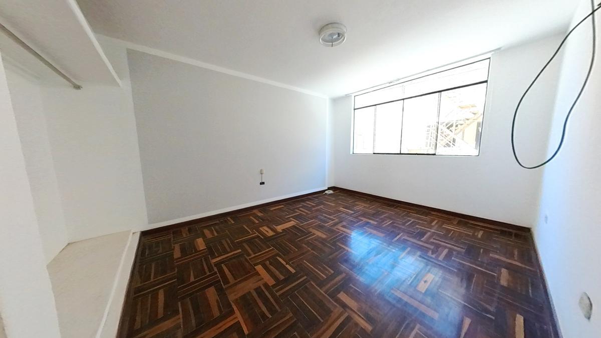 VENTA DE CASA DE 2 PISOS EN URB. FEDERICO VILLARREAL